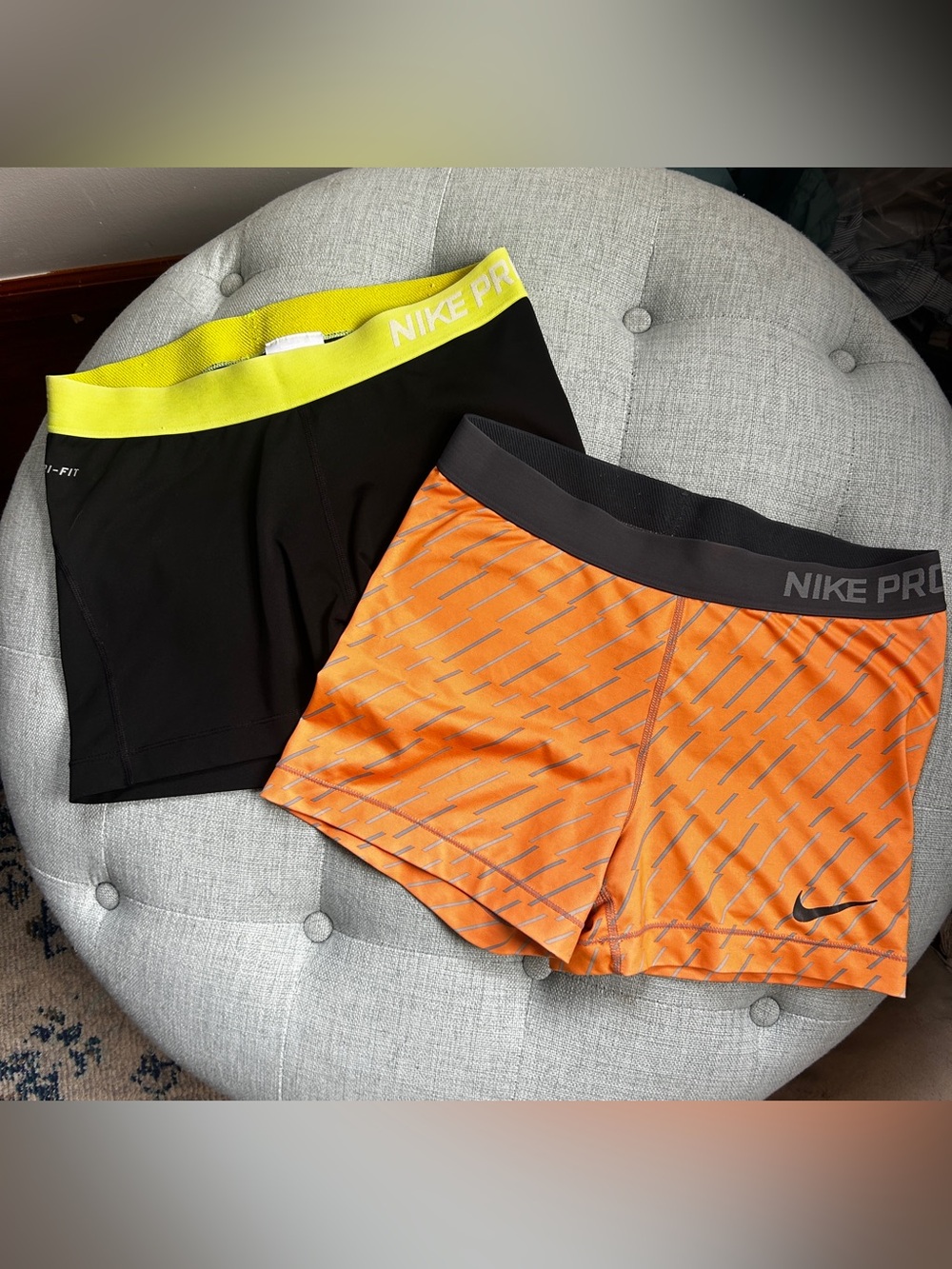 Nike Pro Women’s Size Large 3” Compression Shorts Bundle Orange Black Dri-FIT
